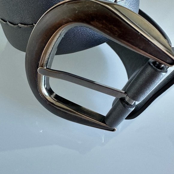 Salvatore Ferragamo Metallic Dark Gray Leather Belt with Brown Buckle 33/80 main image 9